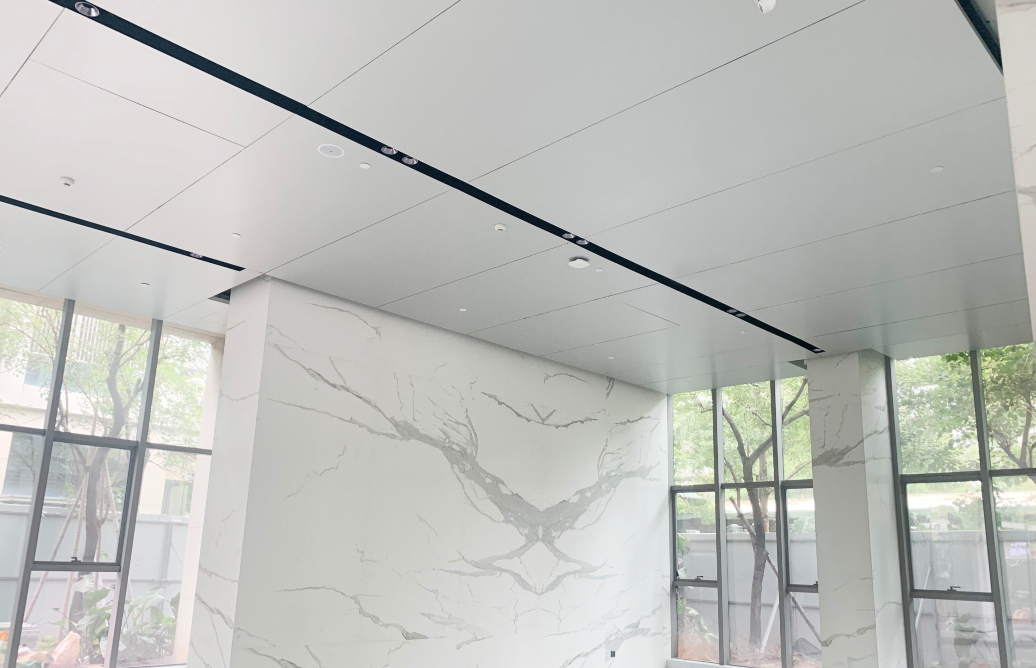 One-Way Curving Panel